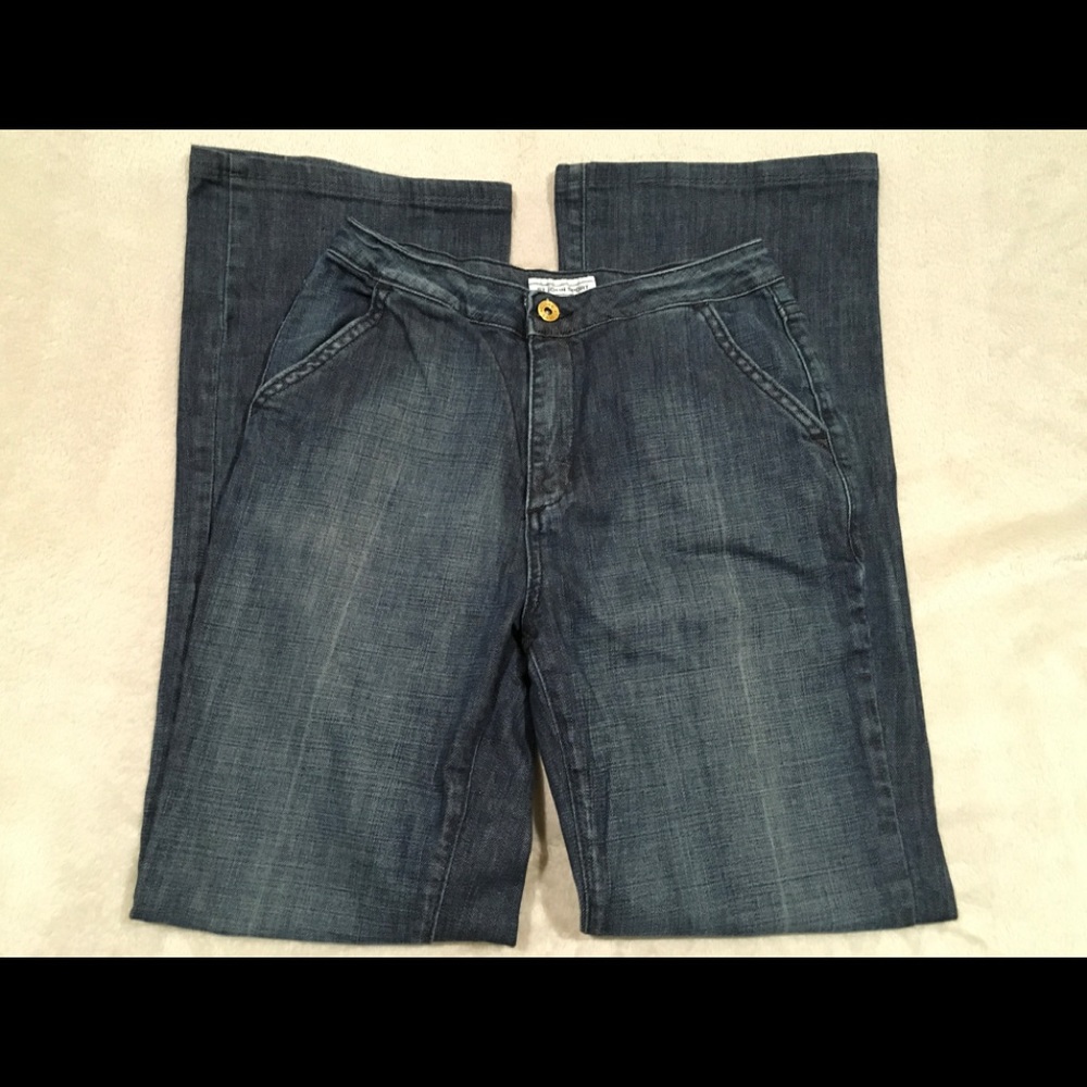 ST JOHN SPORT Dark Flare Womens Jean S2